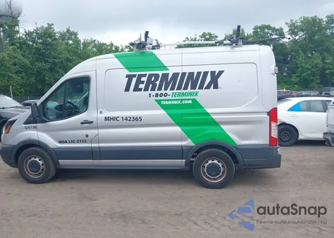 2017 Ford Transit-150 z USA, uszkodzony, nr VIN 1FTYE1CM5HKB43616